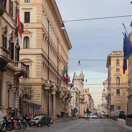 Trevi Grand Blu Suite B&B Roma Exterior foto
